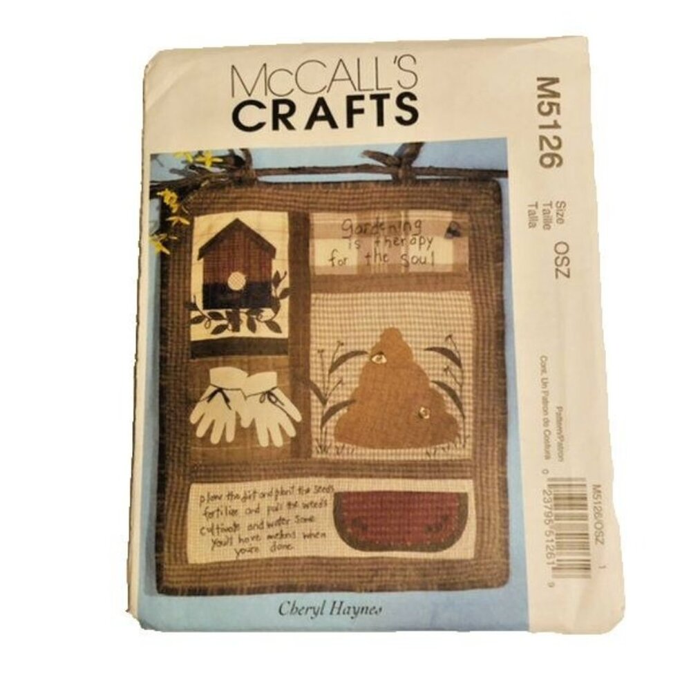 McCall's Sewing Pattern M5126 Summer Wall Hanging Quilt Uncut